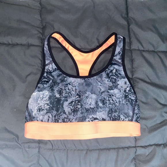 Sports bra - Picture 1 of 3